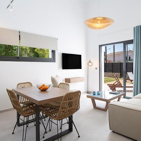 Seascape Villas Vassiliki - Beachfront Villas エクステリア 写真