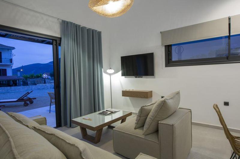 Seascape Villas Vassiliki - Beachfront Villas エクステリア 写真