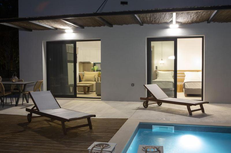 Seascape Villas Vassiliki - Beachfront Villas エクステリア 写真