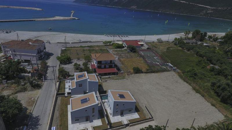 Seascape Villas Vassiliki - Beachfront Villas エクステリア 写真