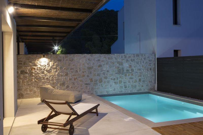 Seascape Villas Vassiliki - Beachfront Villas エクステリア 写真