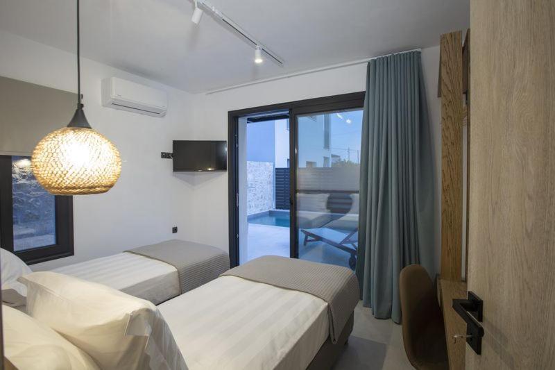 Seascape Villas Vassiliki - Beachfront Villas エクステリア 写真