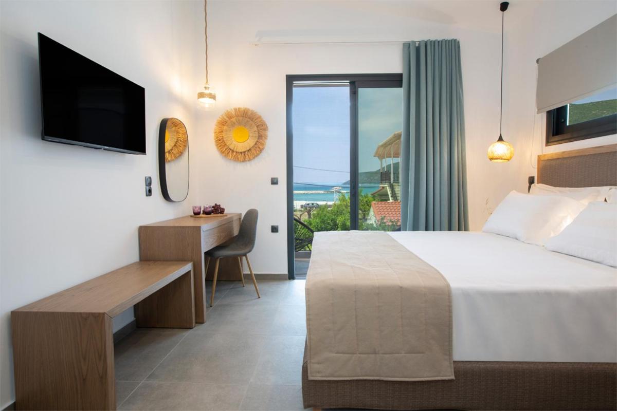 Seascape Villas Vassiliki - Beachfront Villas エクステリア 写真