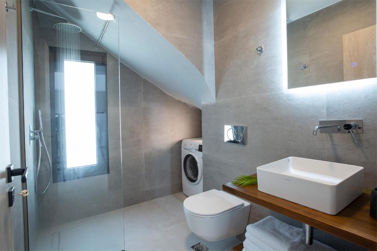 Seascape Villas Vassiliki - Beachfront Villas エクステリア 写真